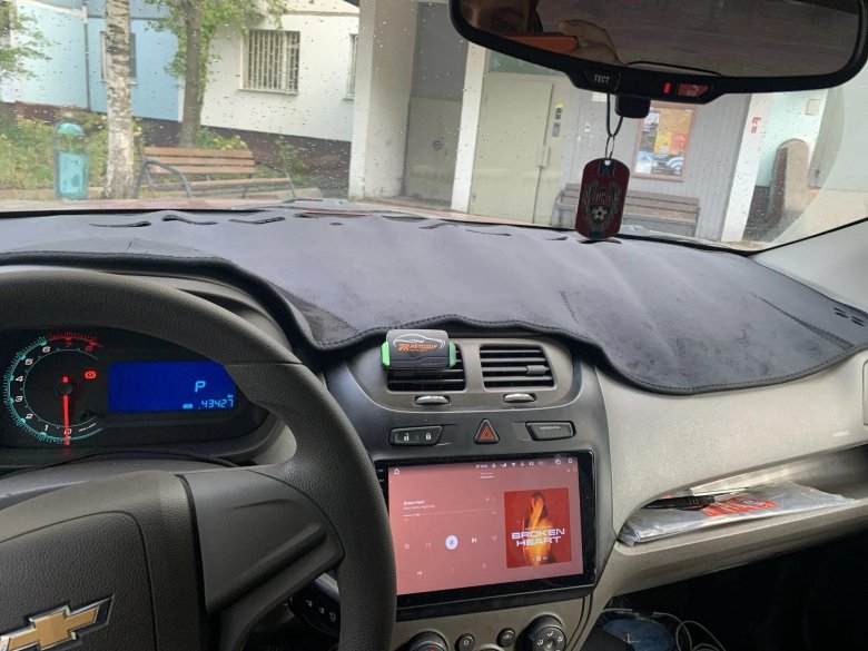 Внутри автомобиля