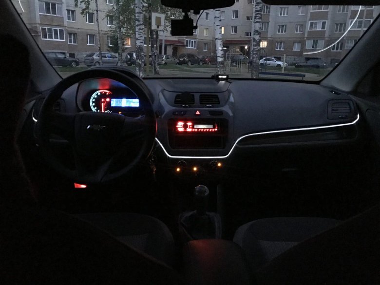 Неоновая нить на Chevrolet Aveo t300
