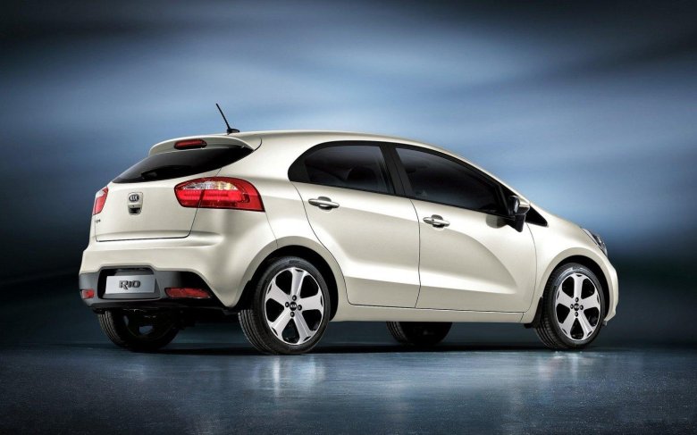 Киа Рио хэтчбек 2012