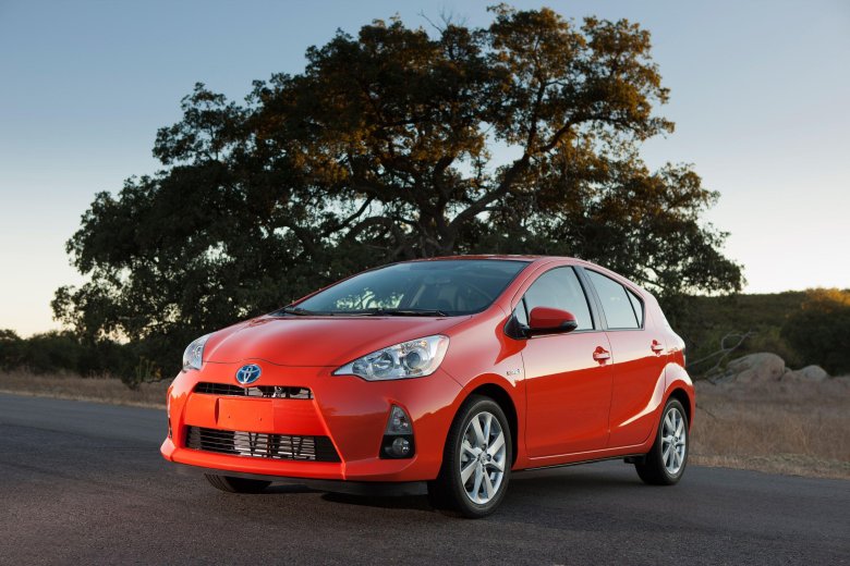 Toyota Prius c 2011-2015