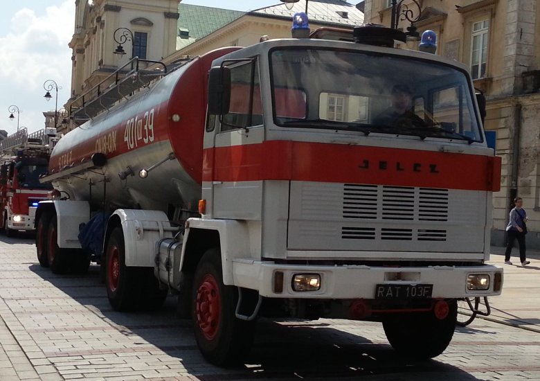 Грузовики Jelcz