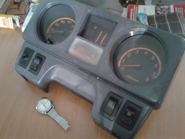 Приборы Паджеро 2