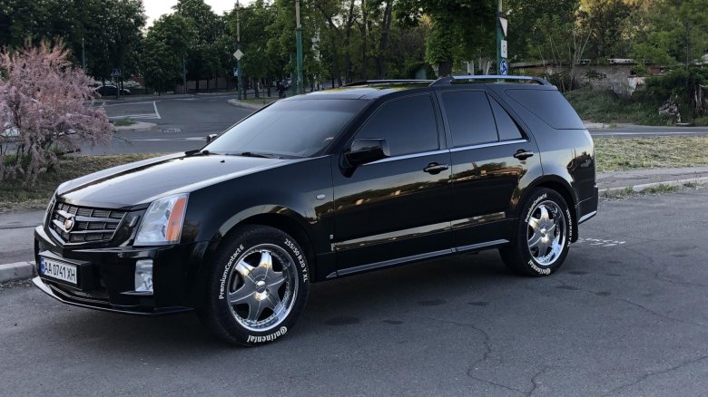 Cadillac SRX 1