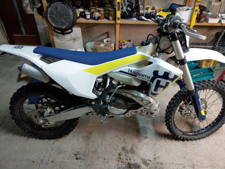 Мотоцикл Хускварна te 300