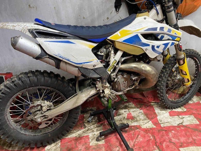 Мотоцикл Хускварна te 300