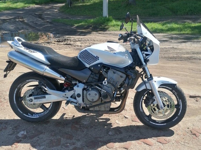 Хонда сб 900 Хорнет