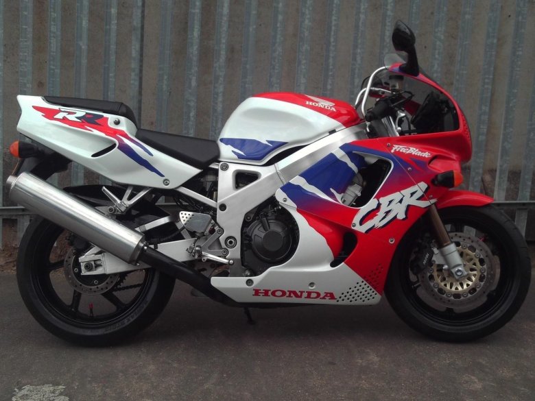 Honda cbr900rr