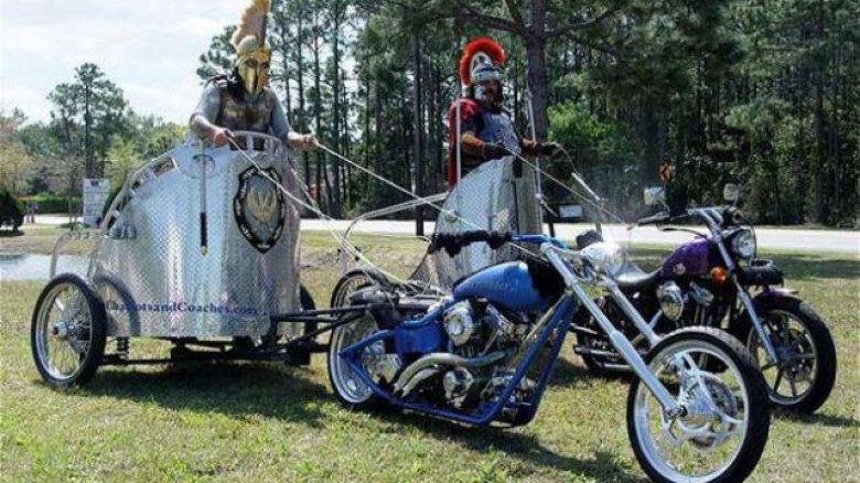 Мотоколесница гонки