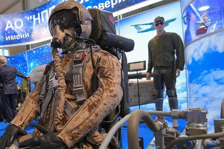 Костюм пилота Су-57