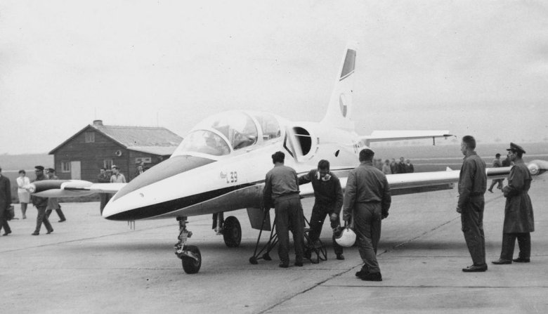 Aero l-39 Albatros самолёты Чехии