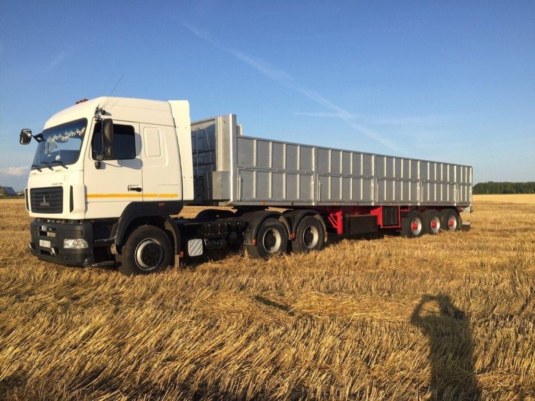 МАЗ 6430 С полуприцепом зерновоз