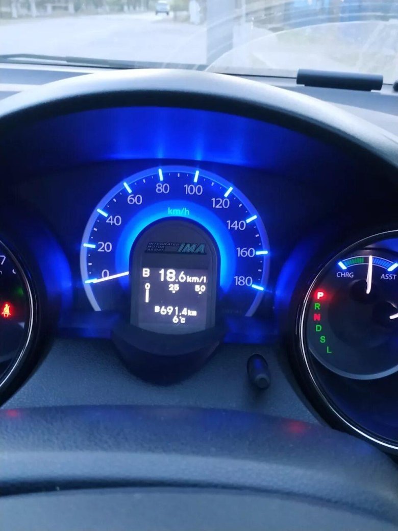 Honda Fit Shuttle панель