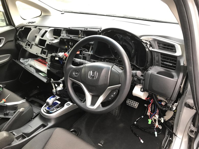 Honda Fit gp5 торпеда