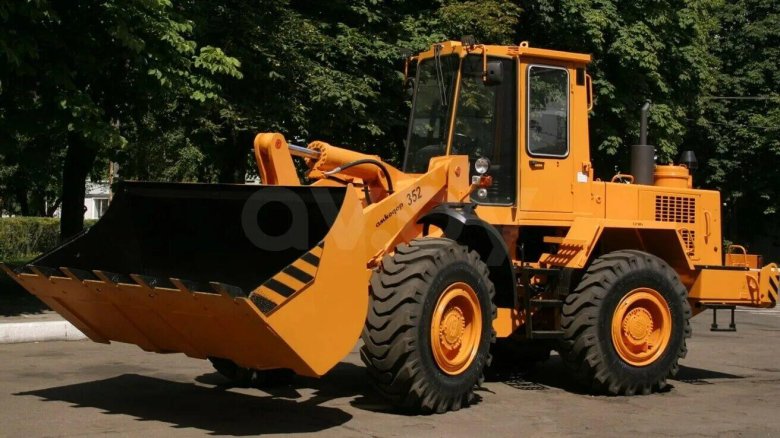 Фронтальный погрузчик амкодор