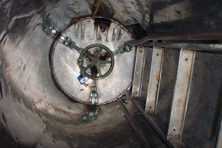 Люк подводной лодки