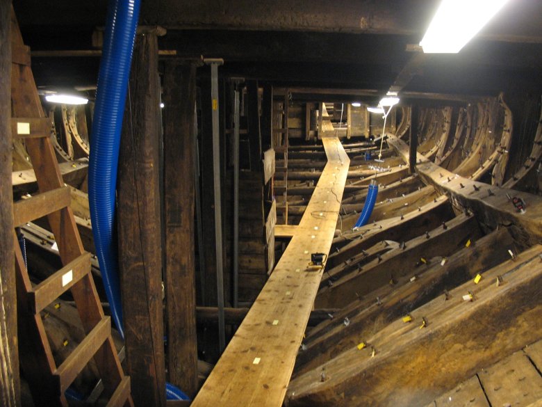 Подъем корабля со дна