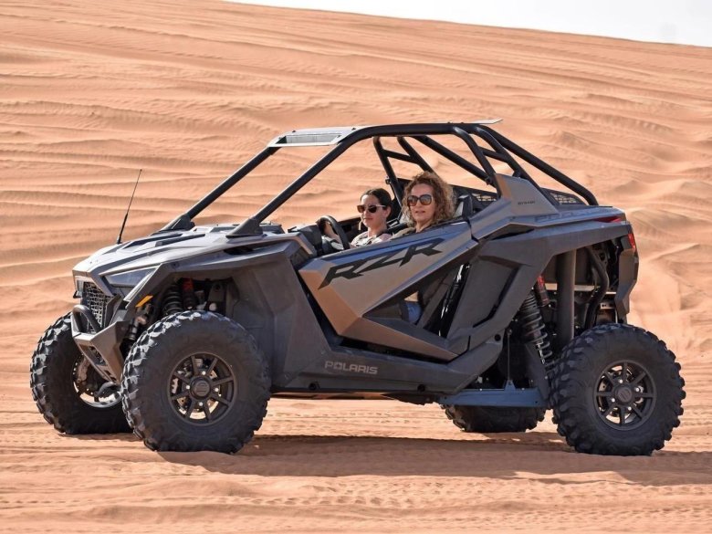 Багги Polaris RZR 800