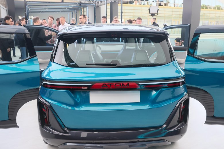 Электромобиль атом 2023