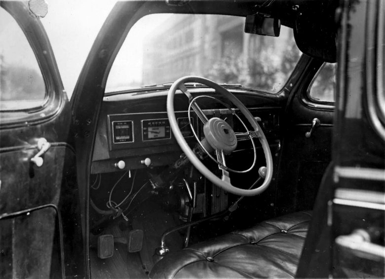 ЗИС 101 салон