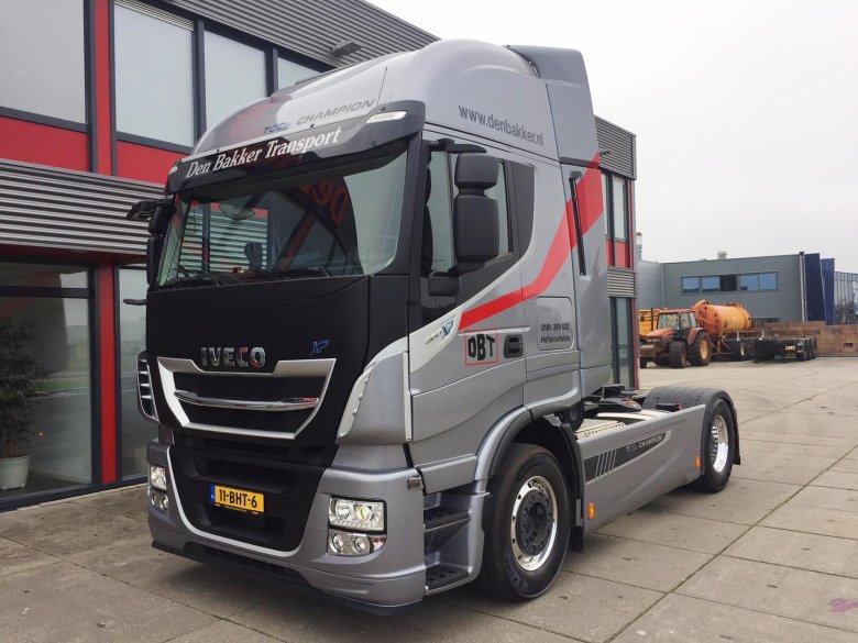 Тягач Iveco Stralis