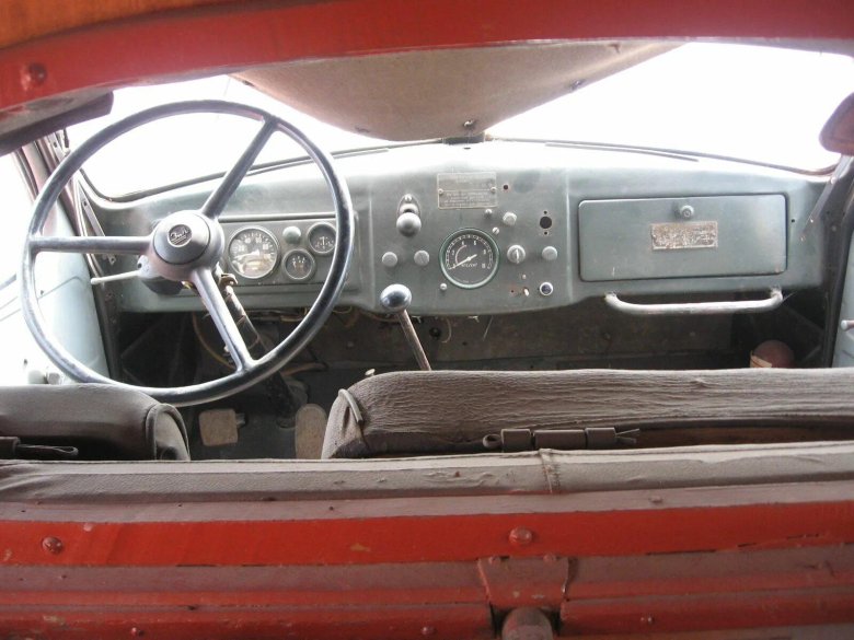 Приборная панель ЗИЛ 164