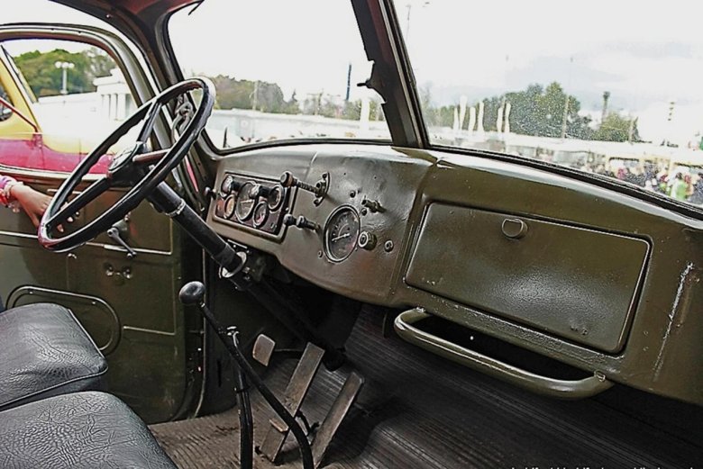 ЗИЛ 157 салон
