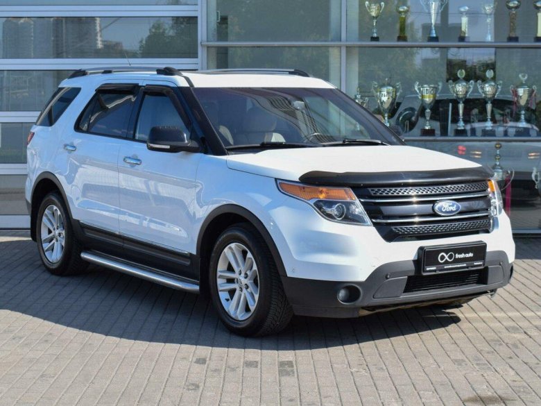 Форд эксплорер белый