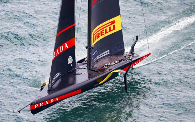 Яхта Прада