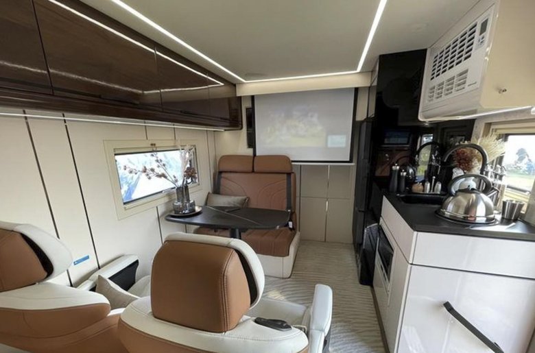 Автомобиль