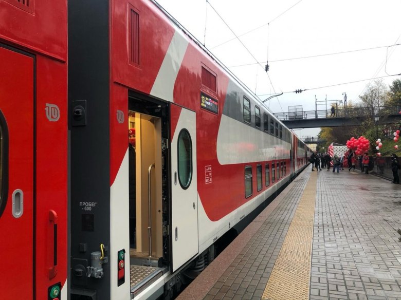 Двухэтажный поезд Мурманск Санкт-Петербург