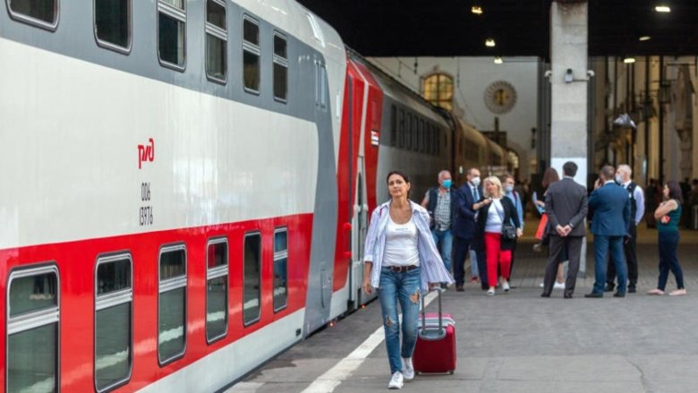 Двухэтажный поезд РЖД Санкт-Петербург Белгород