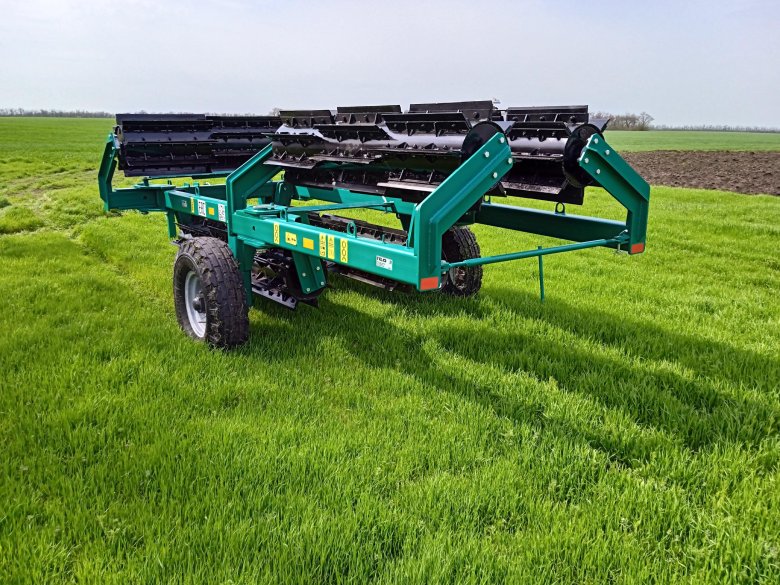 Каток измельчитель пожнивных остатков