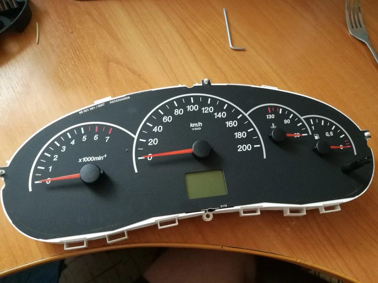 Панель приборов Лада Приора 1