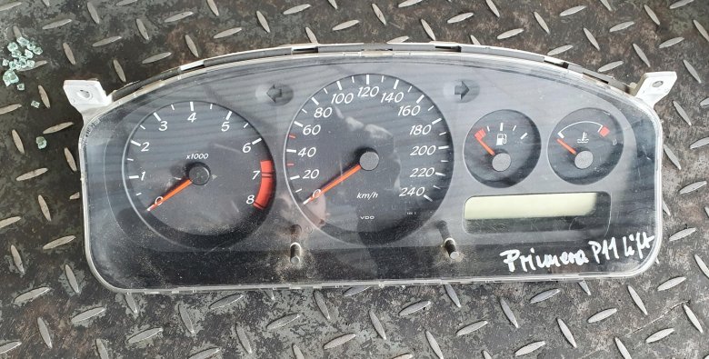 Nissan primera p11 панель приборов