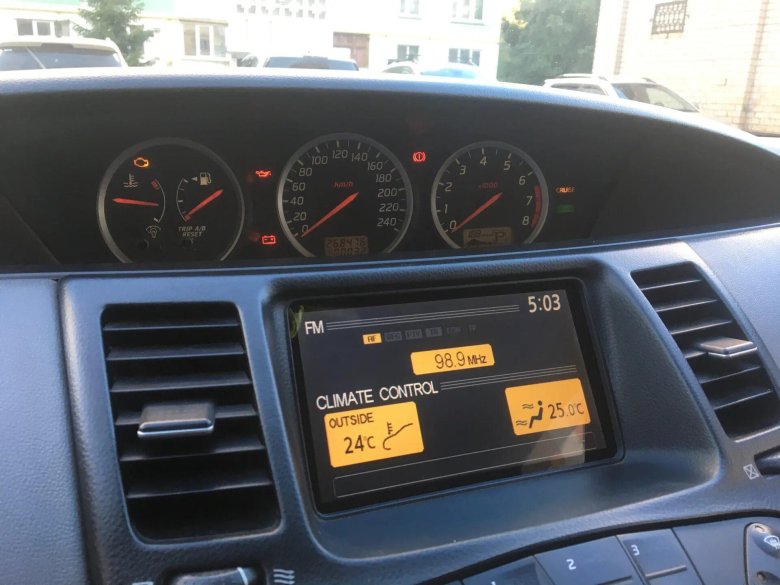 Nissan primera приборка