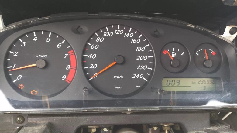 Приборная панель Nissan primera p144