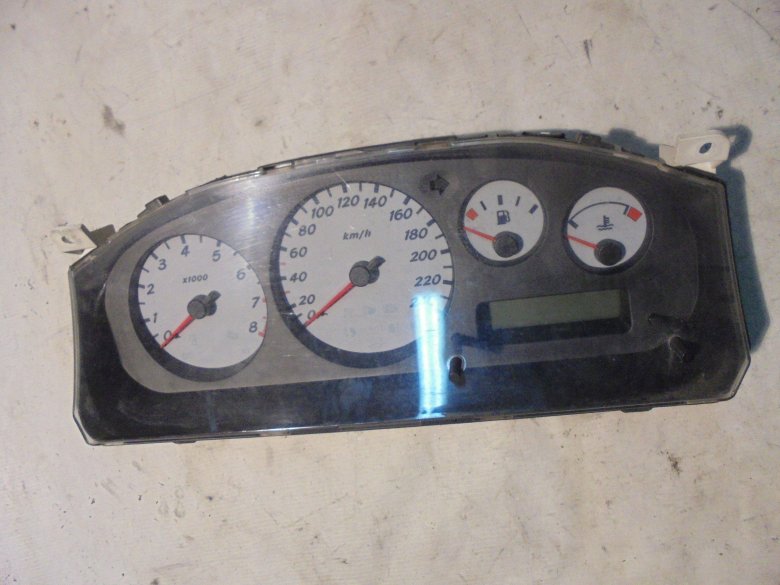 Приборная панель Nissan primera p11