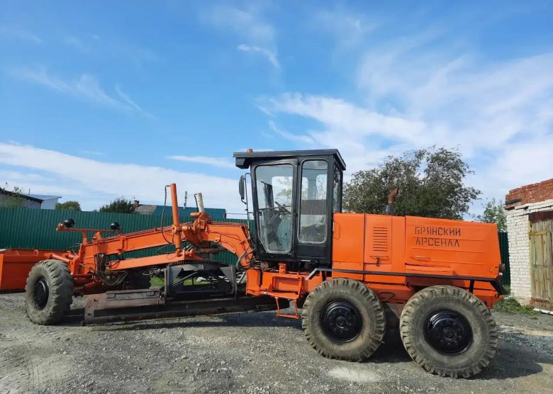 Грейдер Брянский Арсенал ГС-14.02