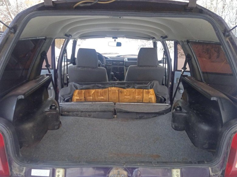 Внутри автомобиля