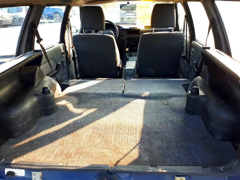 ИЖ 21261 Фабула багажник