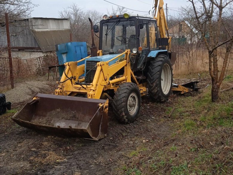 Экскаватор погрузчик