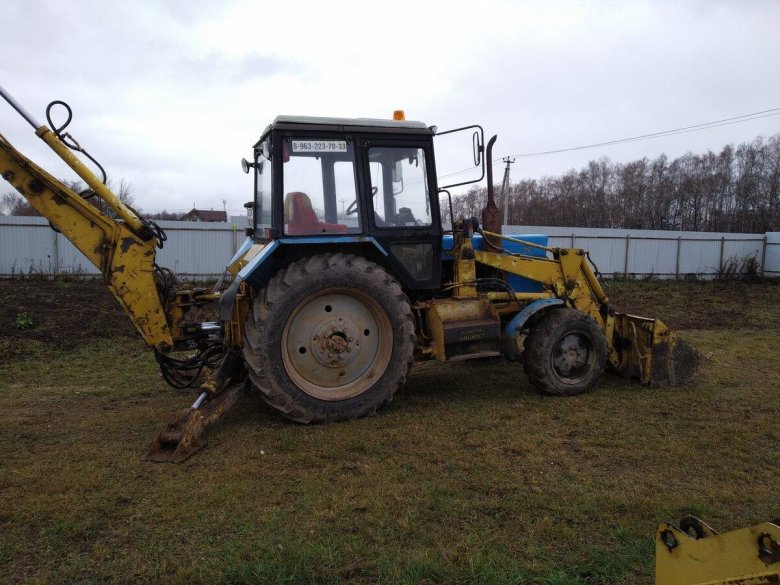 Экскаватор-погрузчик ЭО-2101