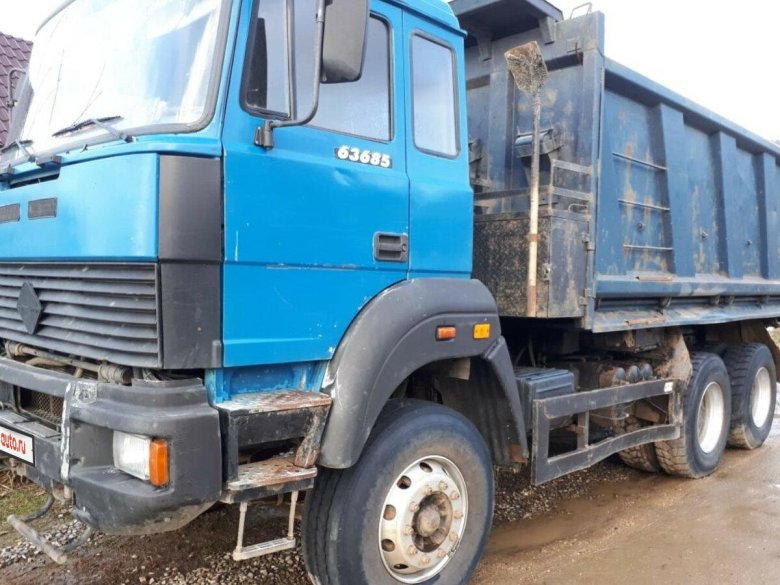 Самосвал "Урал"