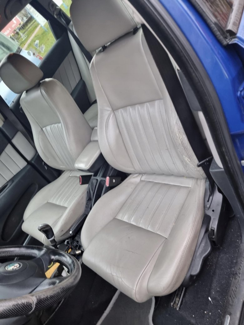 Внутри автомобиля