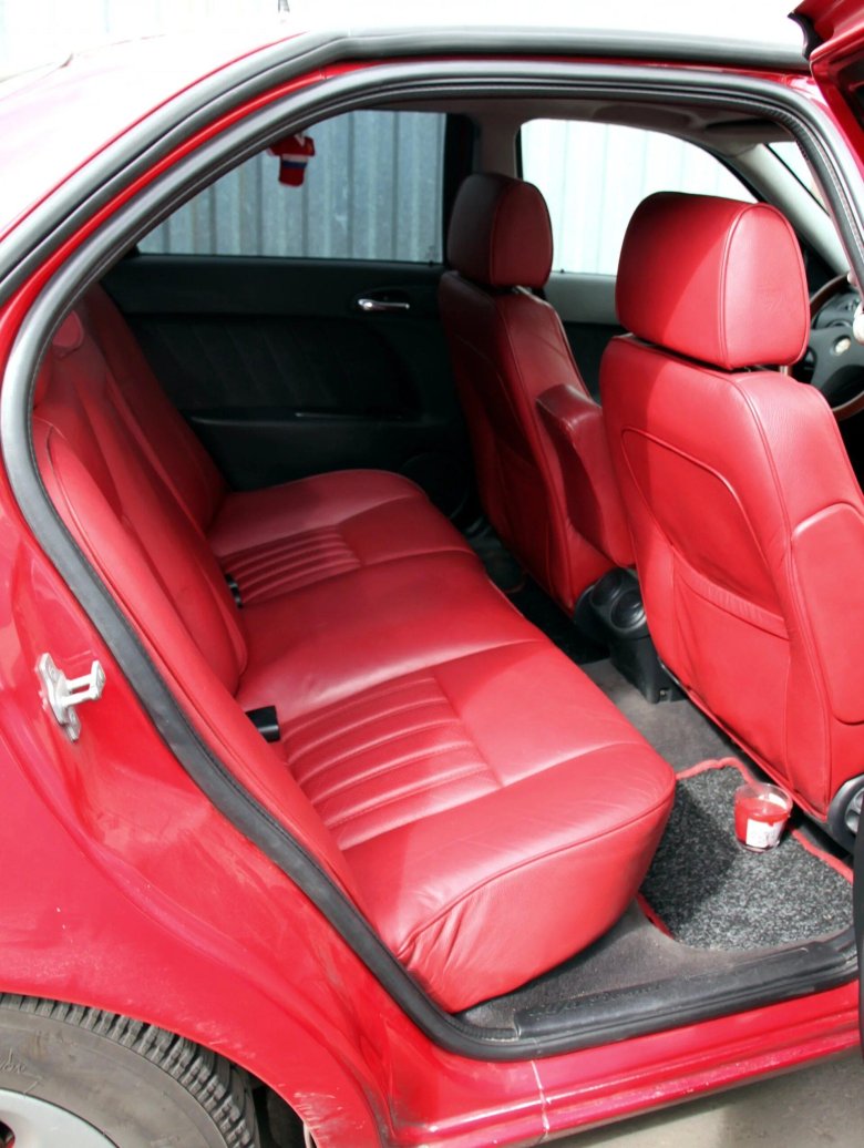 Альфа Ромео 156 салон