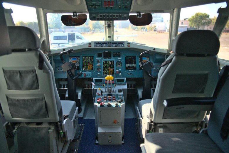 Ил-112 кабина