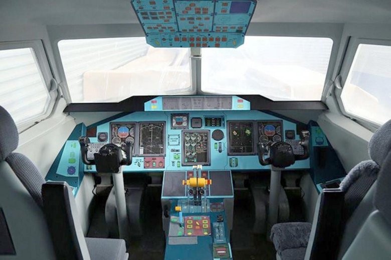 Ил-112 кабина