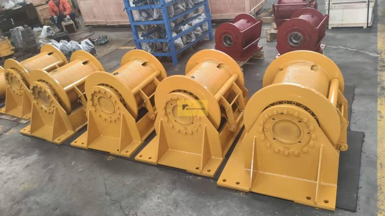 Грузовая лебедка КС 55713