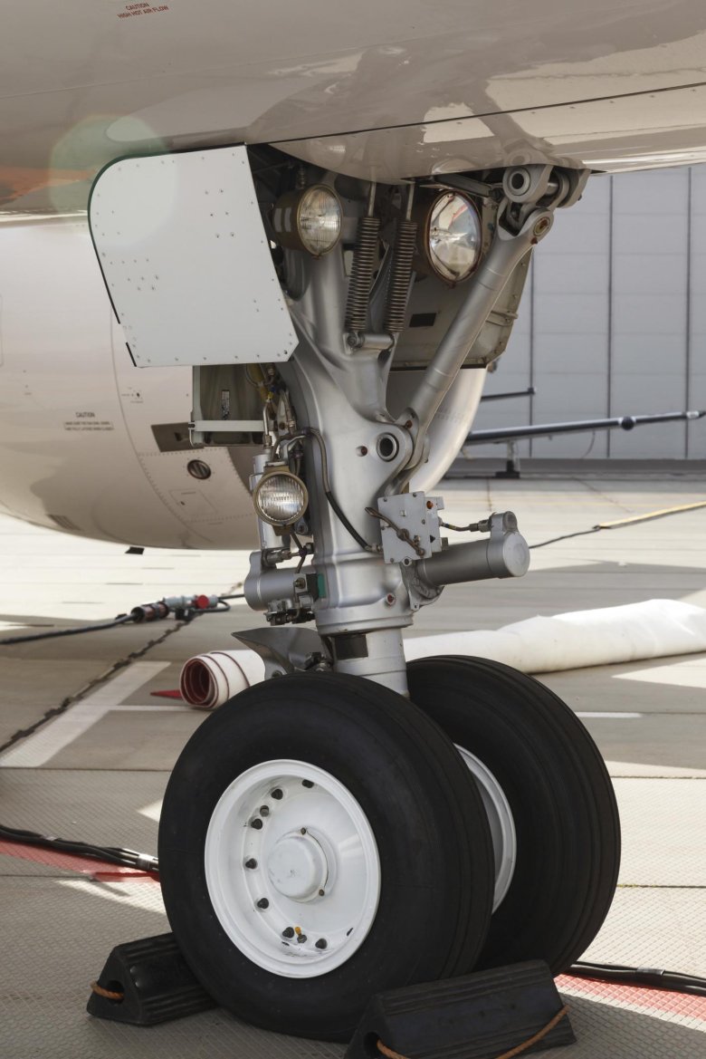 A320 шасси переднее