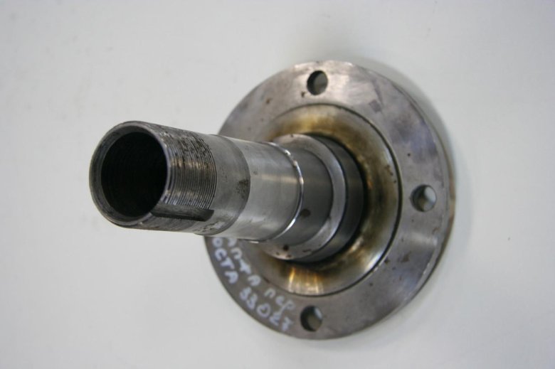 Цапфа переднего моста, 33027-2304080